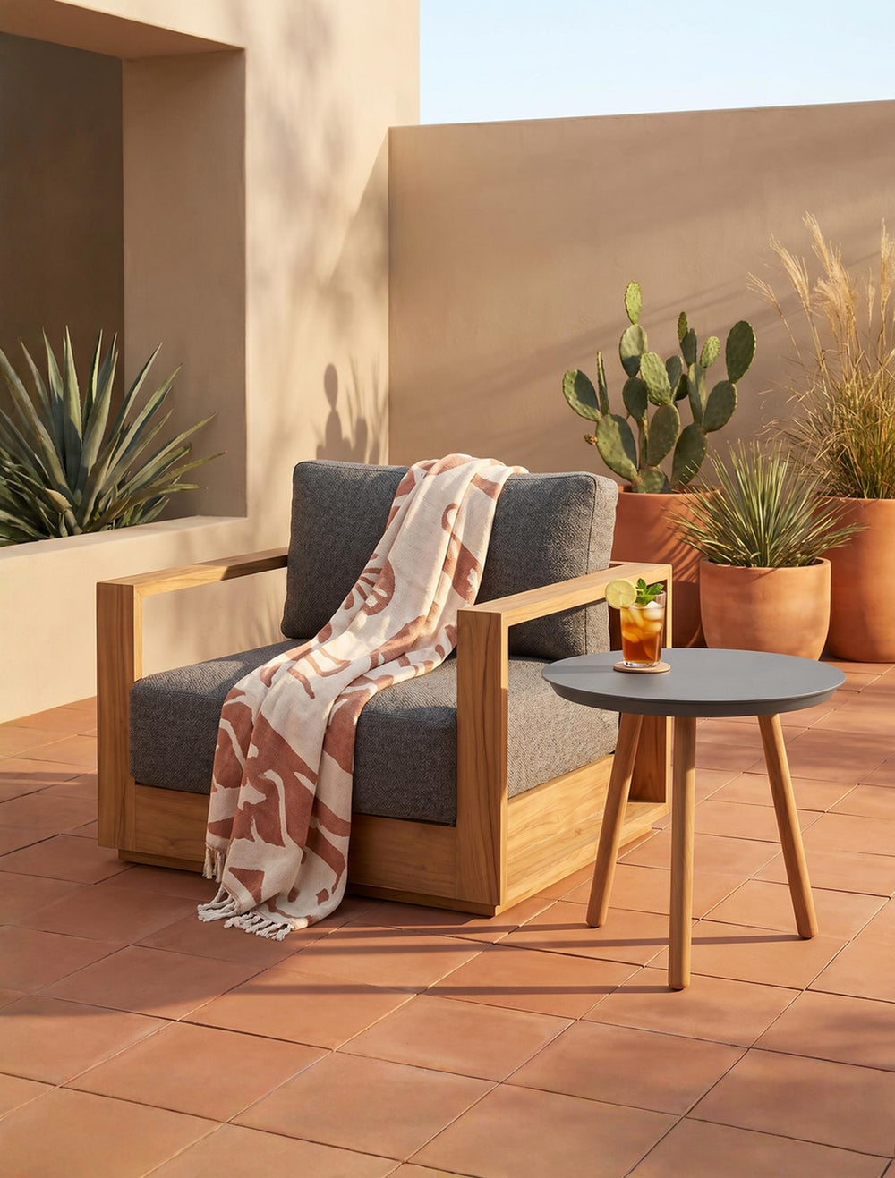 Hollis Outdoor Chair