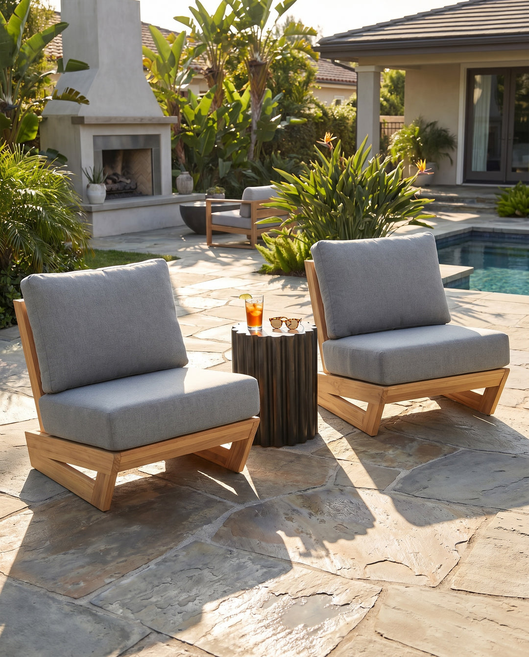 Vivienne Outdoor Lounge Chair